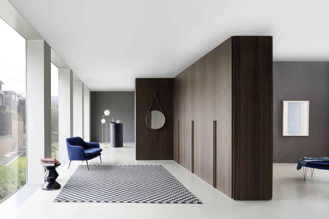 Assisa Liscia wardrobe