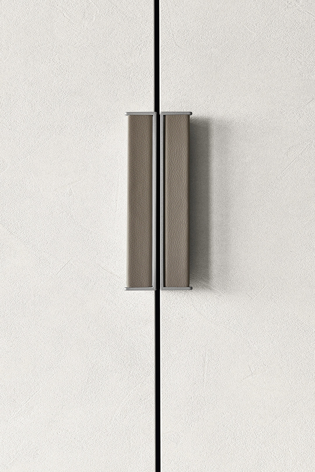 Skin Liscia Kleiderschrank