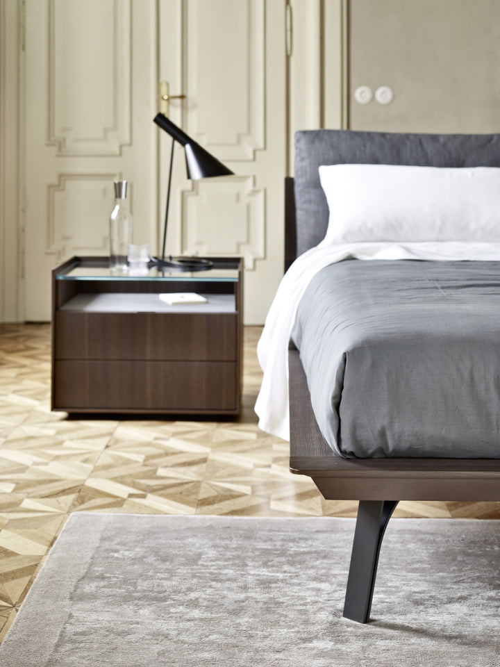Abbraccio wood bed