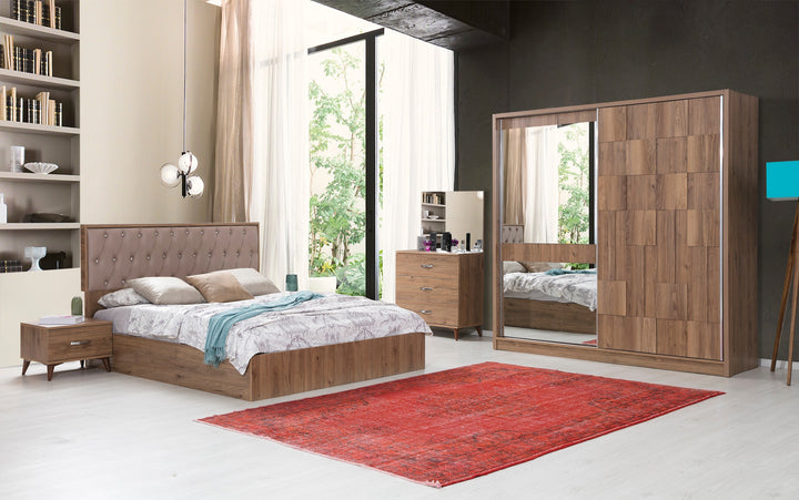 Gizem bedroom