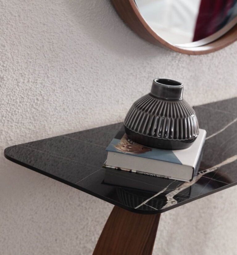 Cali Kommode (Walnut)