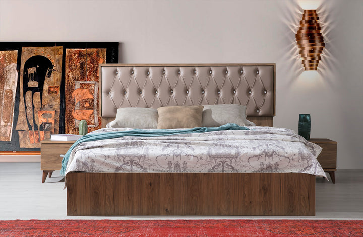 Gizem bedroom