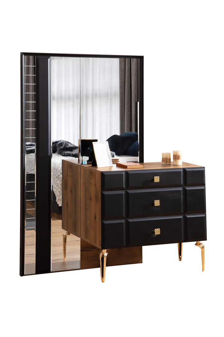 Alvin bedroom