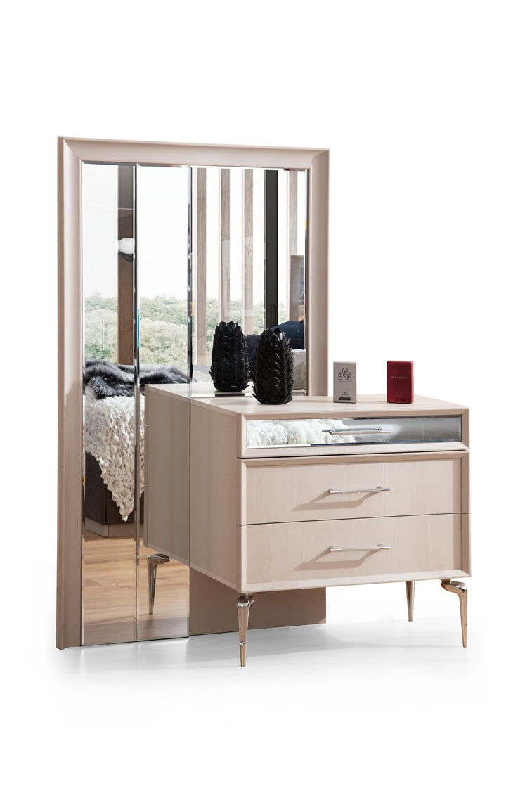 Asya bedroom
