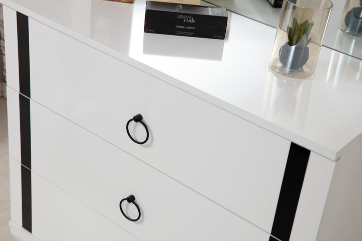 Inci bedroom