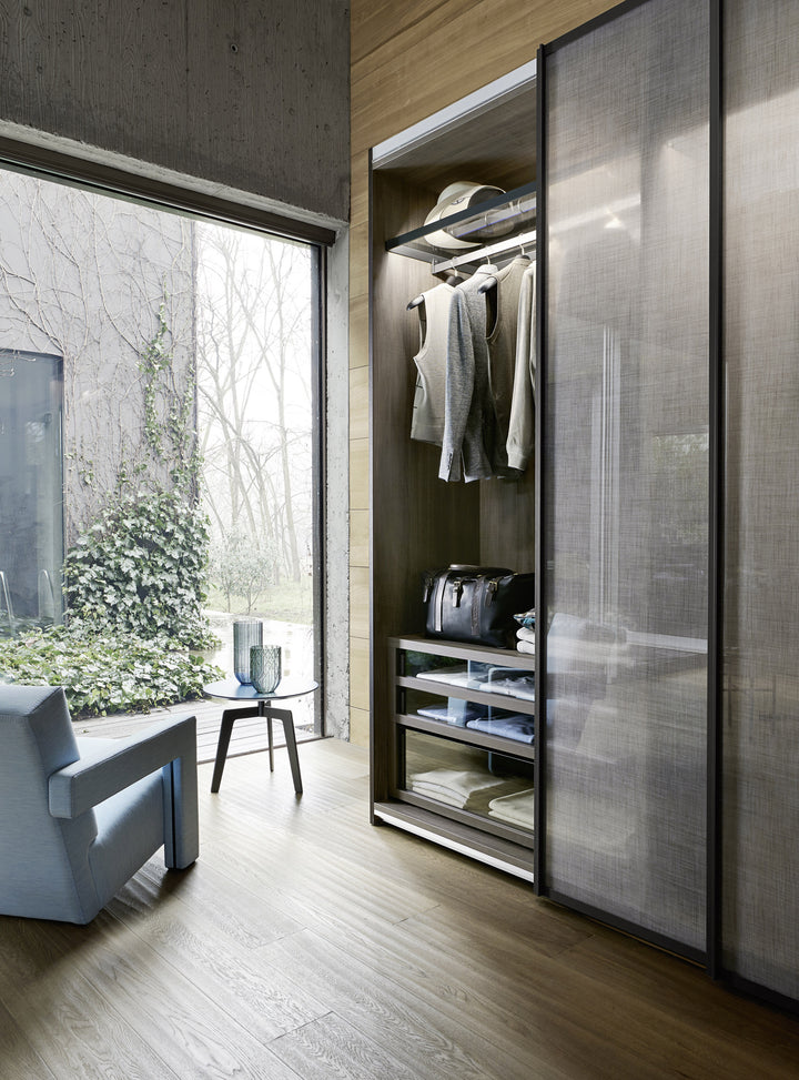Scringo wardrobe