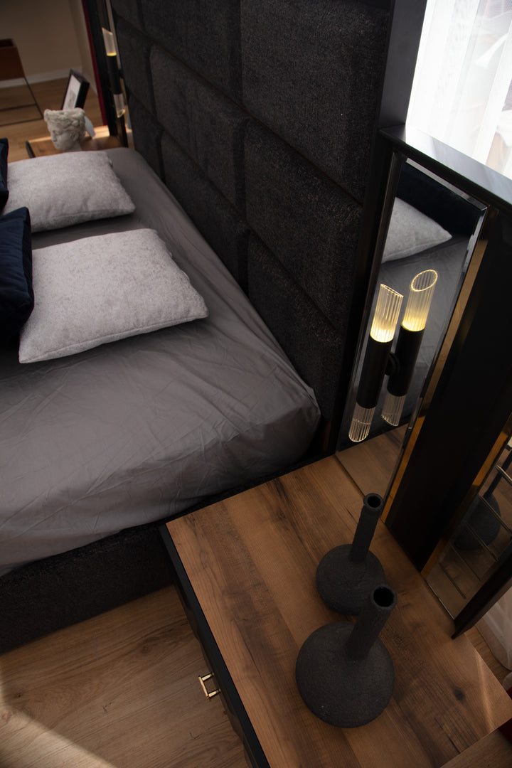 Alvin bedroom