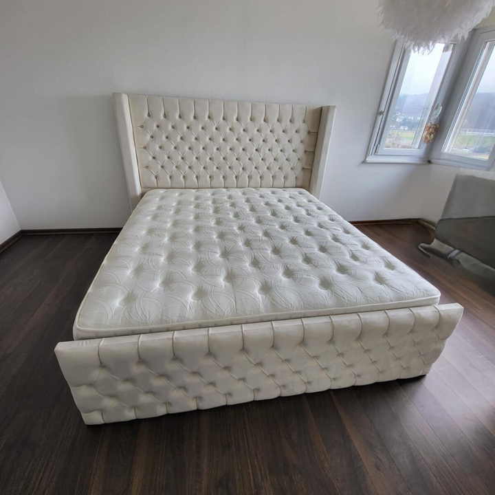 Lotus Bett