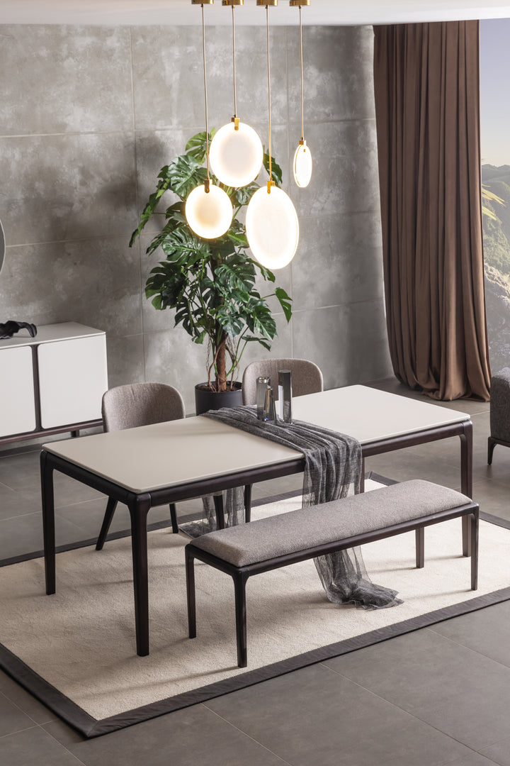 Lucca dining table