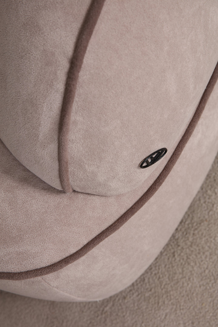 Evole Sofa