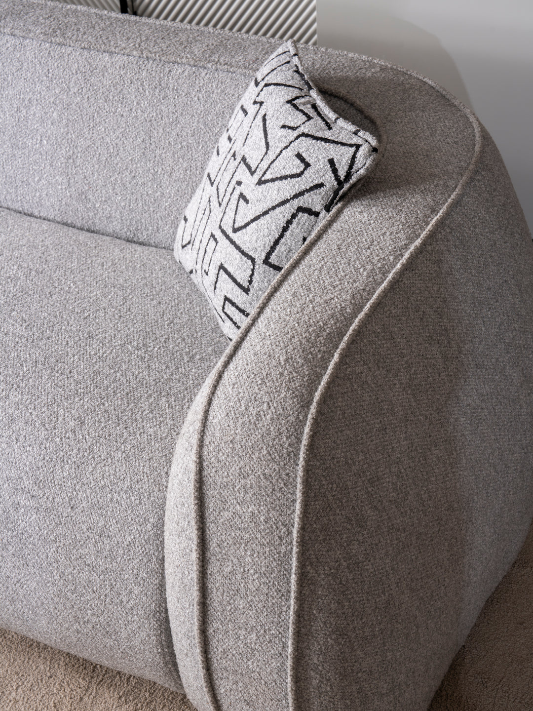 tugging sofa