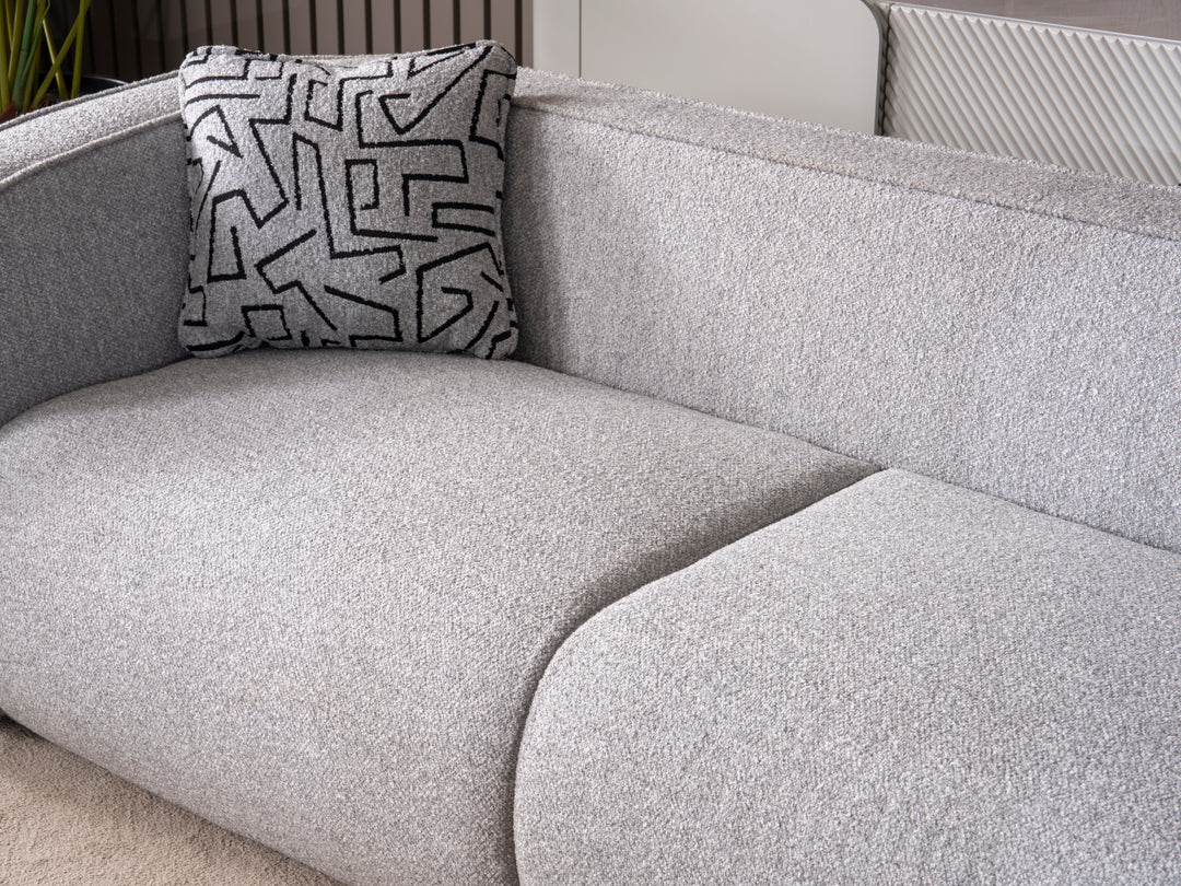 tugging sofa