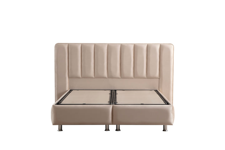 Defne bed with storage space
