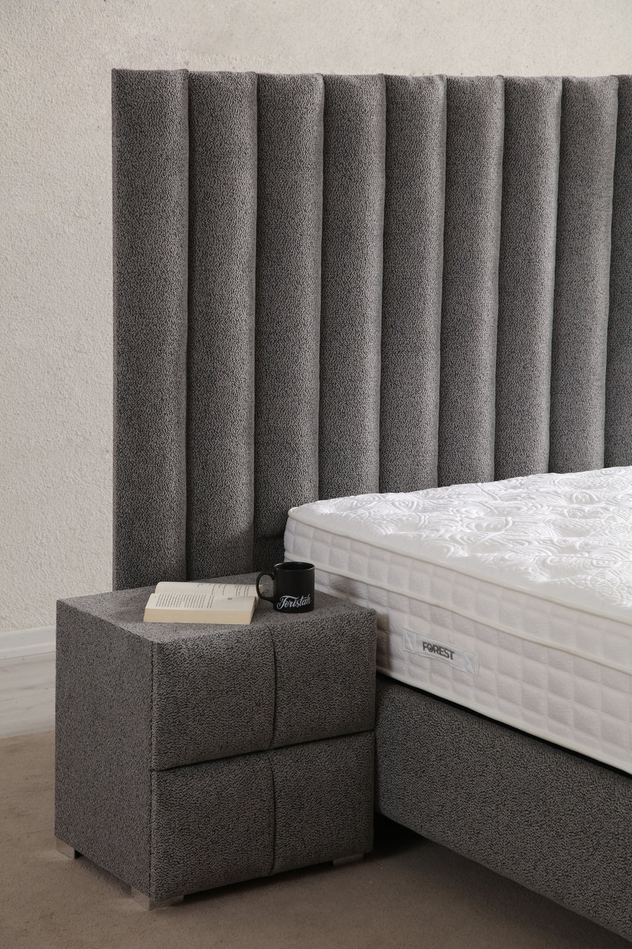 Gloria bed with storage space