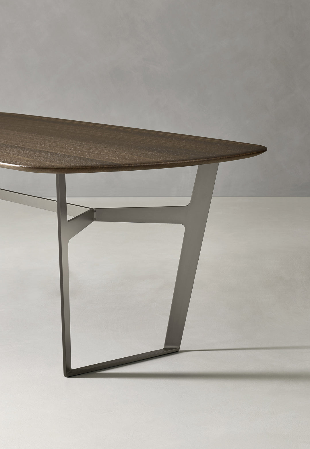 Obi dining table wooden top