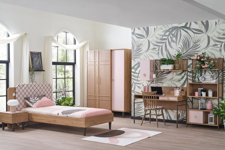Alice Children's Room