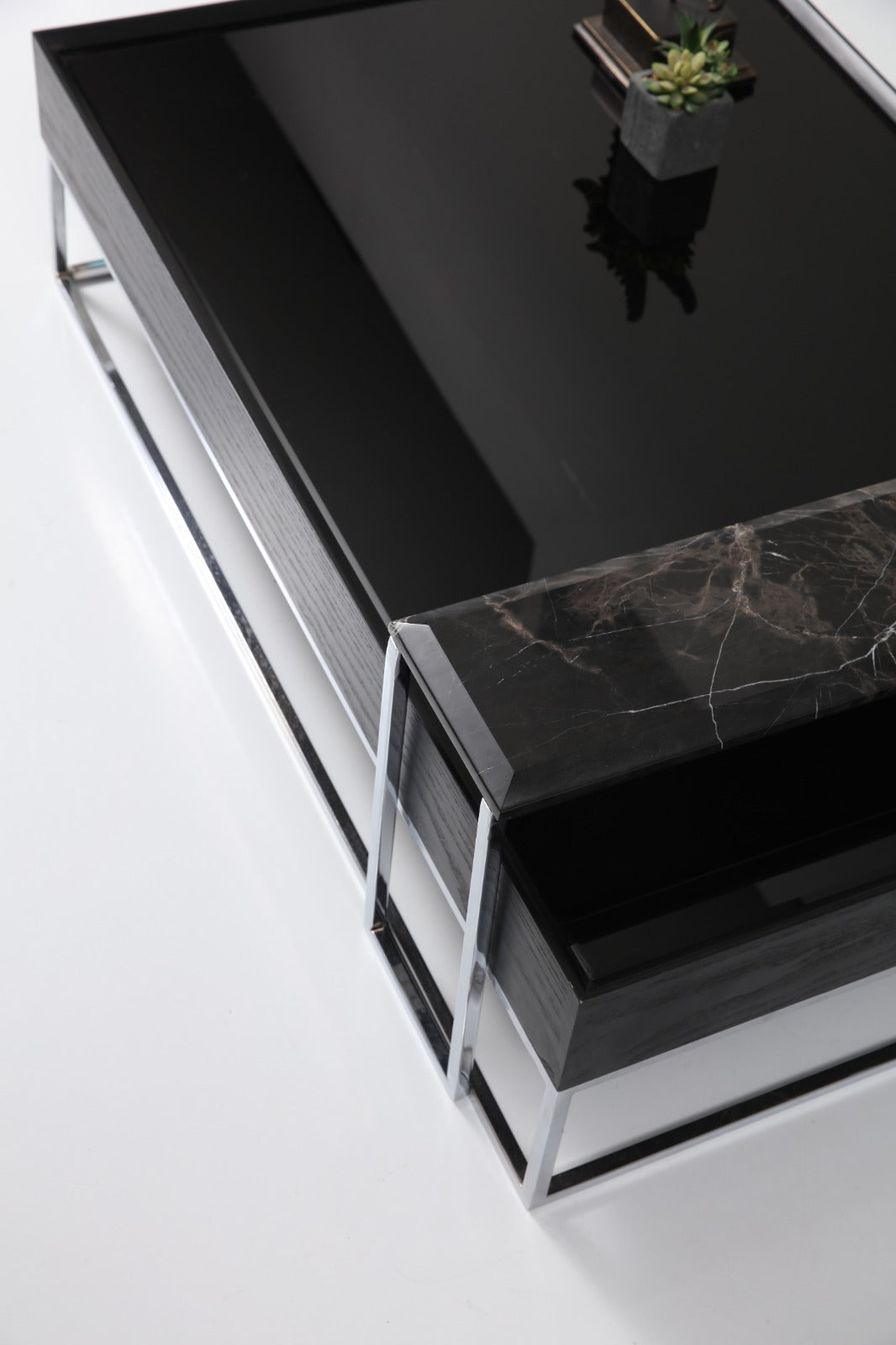 Crown Couchtisch (Black)