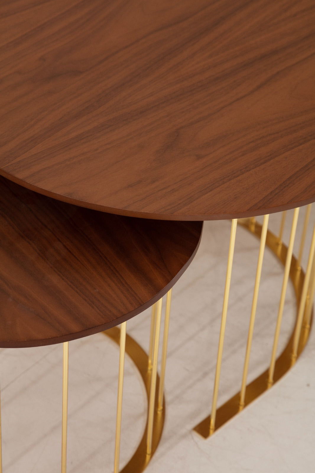 Hermes Couchtisch (Walnut-Gold)