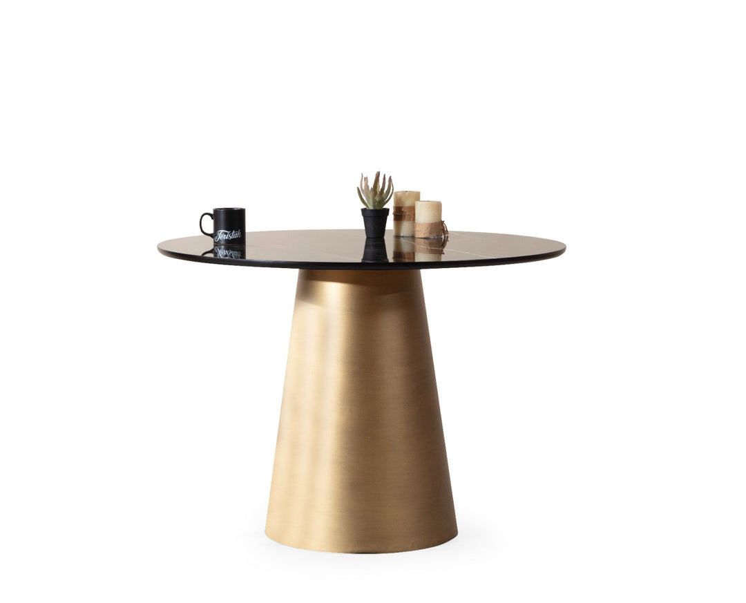 Gusto Dining Table (Brass)