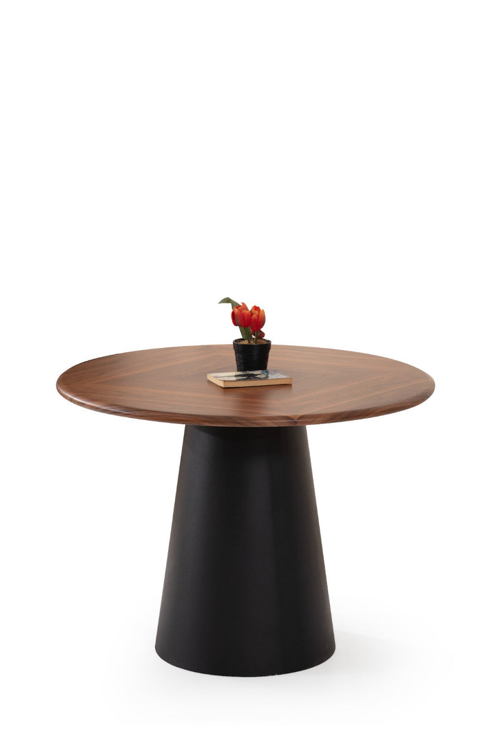Danilo Dining Table (Brass)