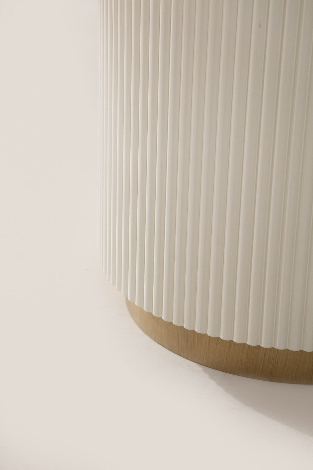 Olivia Beistelltisch Ecru