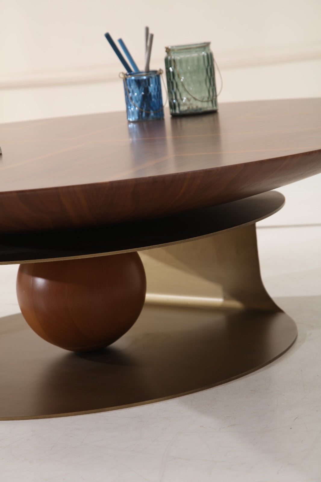 Dunch Couchtisch (Brass)